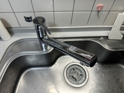 千葉県市川市 キッチン水栓 TOTO TKS05321Jに蛇口（水栓）交換後の写真