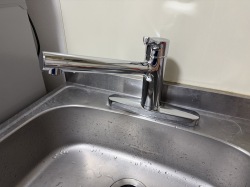 千葉県市川市 TOTOキッチン水栓 TKS05310J 交換完了写真（施工後）